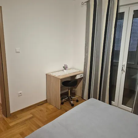 Znjan Апартаменти Спліт