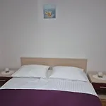 Apartment Znjan *