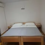 Appartement Znjan *