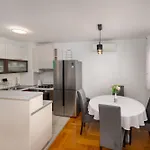 Znjan Appartement *
