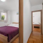 Apartment Znjan *